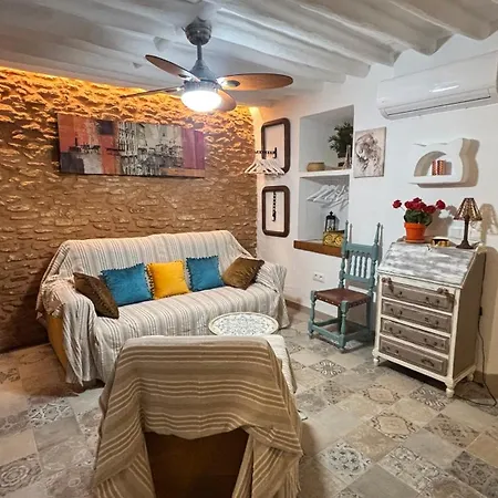La Maison De Magdala بيت للعطل روندا