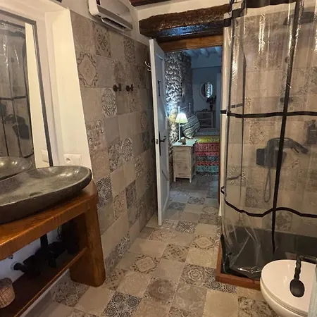 La Maison De Magdala بيت للعطل