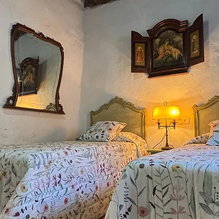 La Maison De Magdala Holiday home *