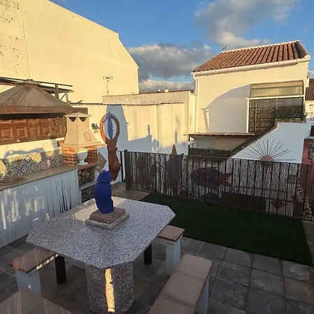 La Maison De Magdala بيت للعطل *