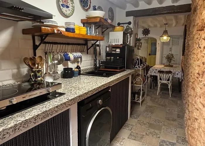 Holiday home La Maison De Magdala *